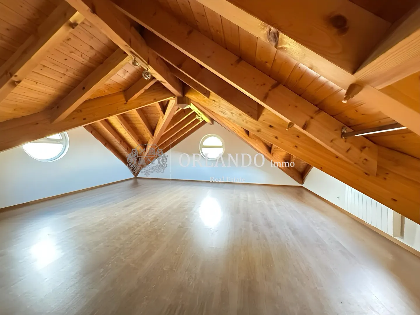 Charming Duplex in a Villa - Photo 2 of 9