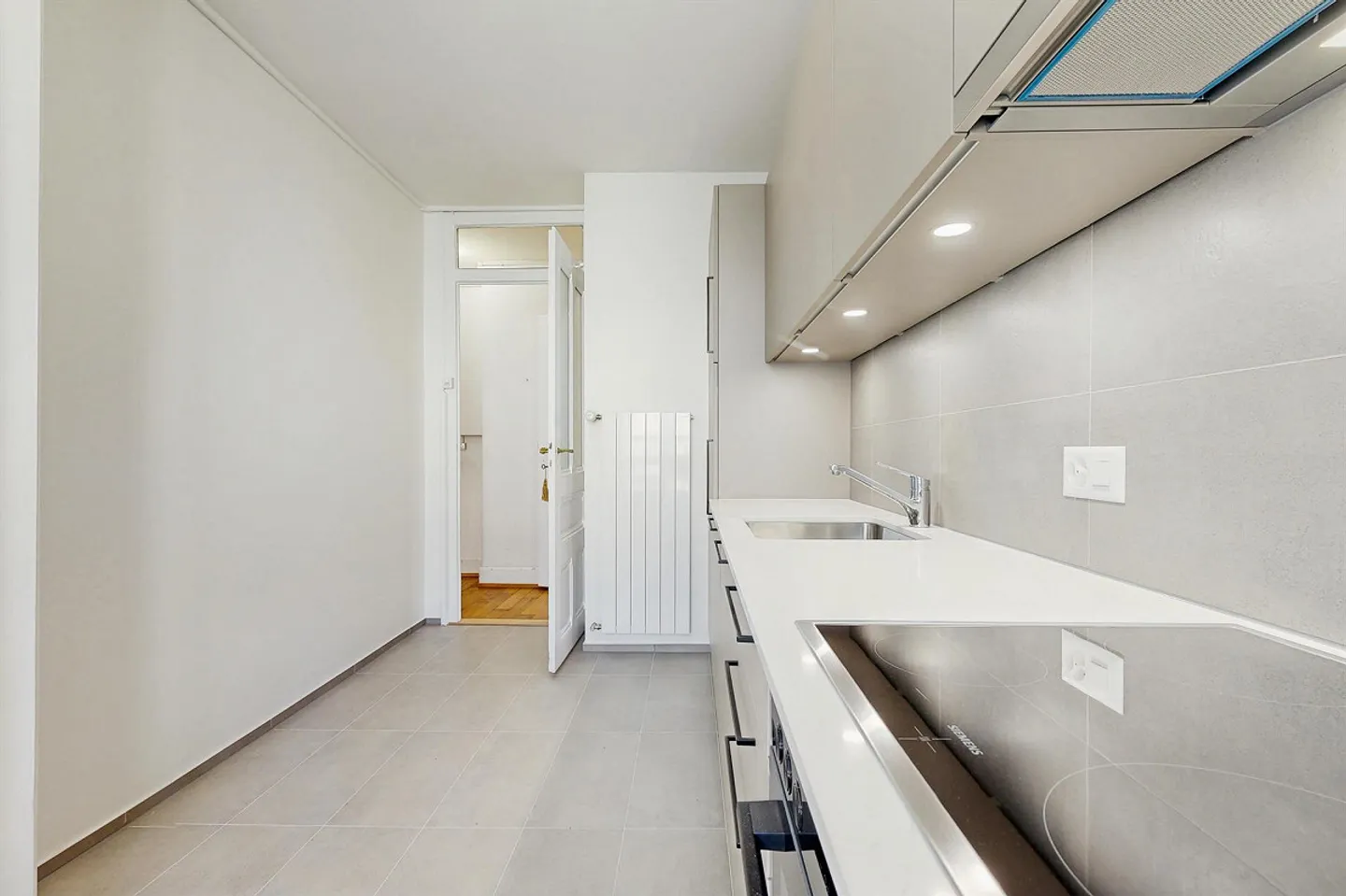 Appartement entièrement rénové - Photo 4 sur 5