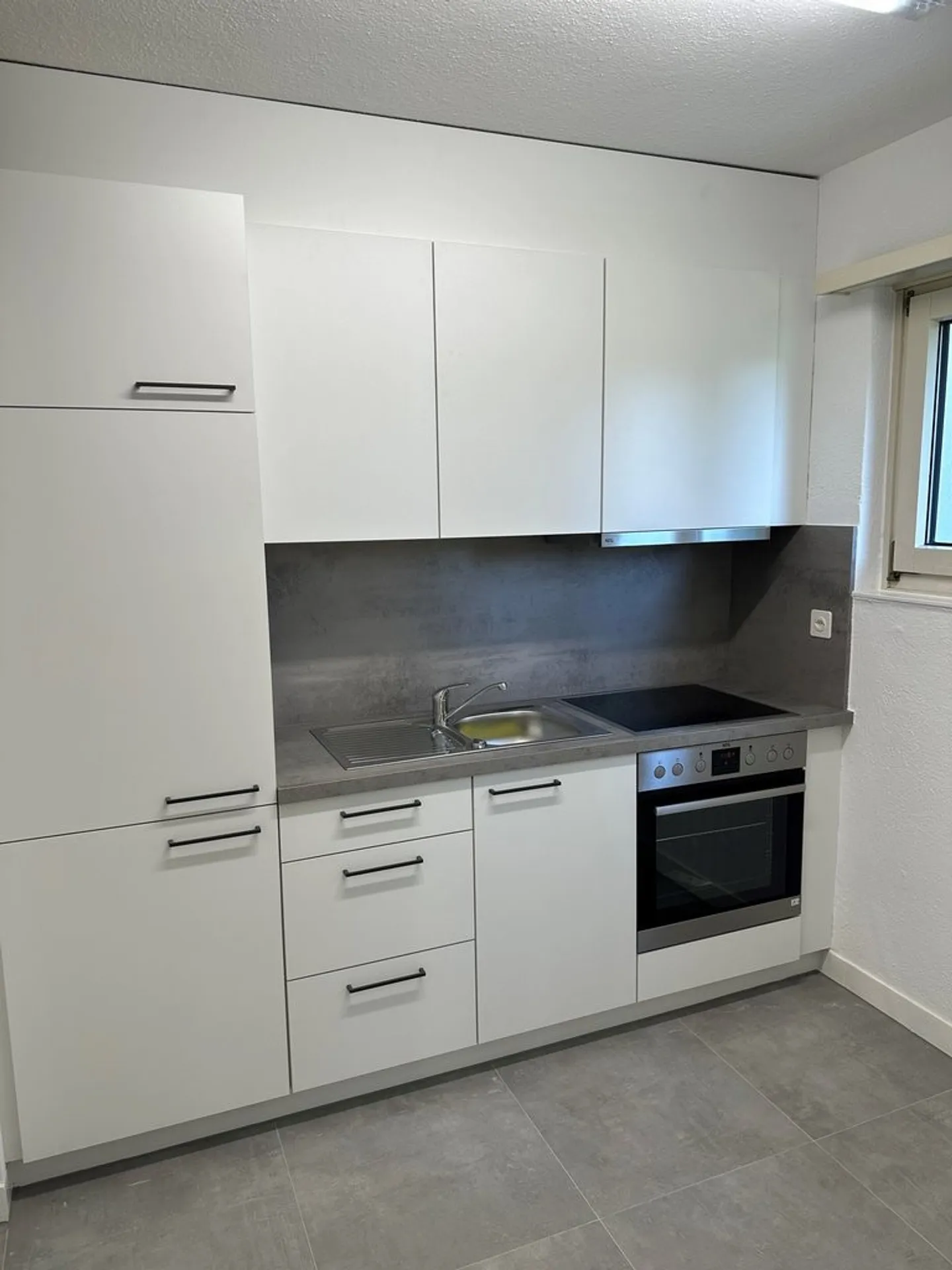 Helle 2-Zimmer-Wohnung in Suhr - Foto 3 von 8