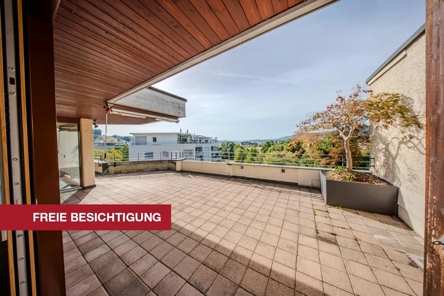 Attikawohnung mit Terrasse - Foto 1 von 10
