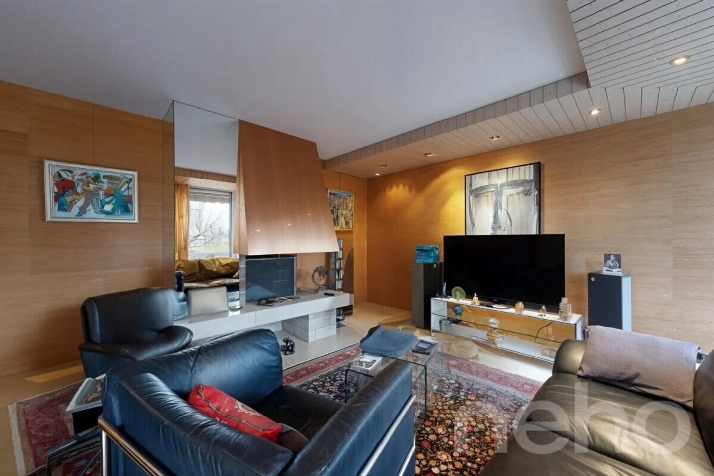 Apartment in the Attic in St-Sulpice! - Photo 3 of 10