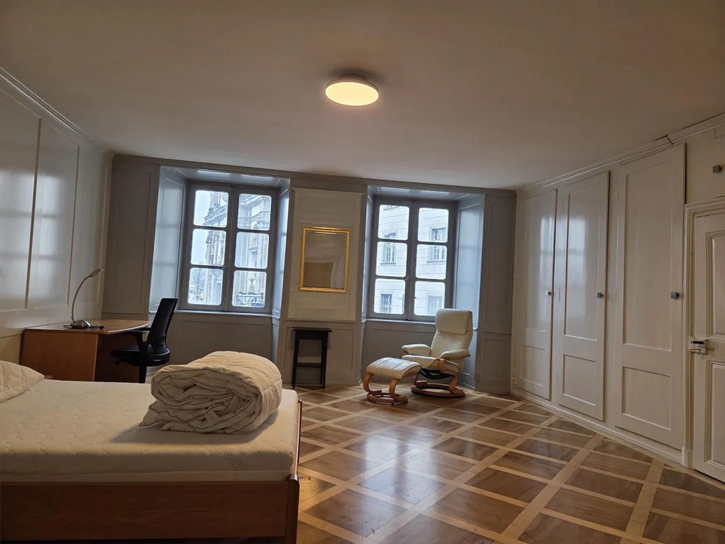 Appartement dans un ancien bâtiment élégant à l'emplacement idéal - Photo 3 sur 7