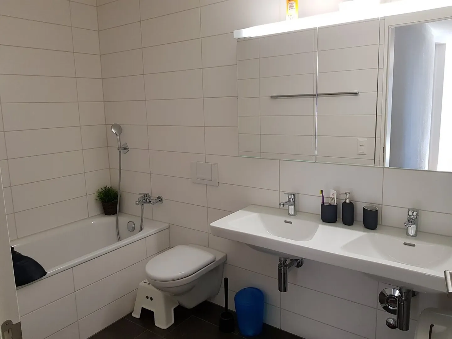 Apartment for rent - Photo 6 of 8