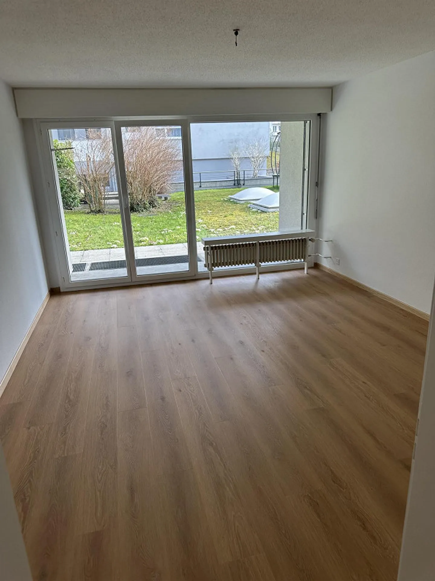 Beautiful 3.5 room ground floor apartment for rent - Photo 3 of 8