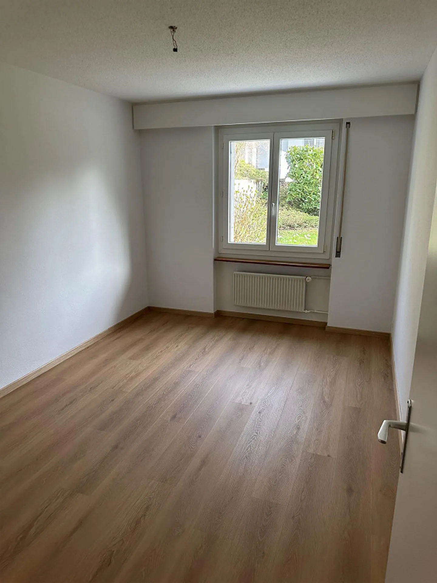 Beautiful 3.5 room ground floor apartment for rent - Photo 4 of 8