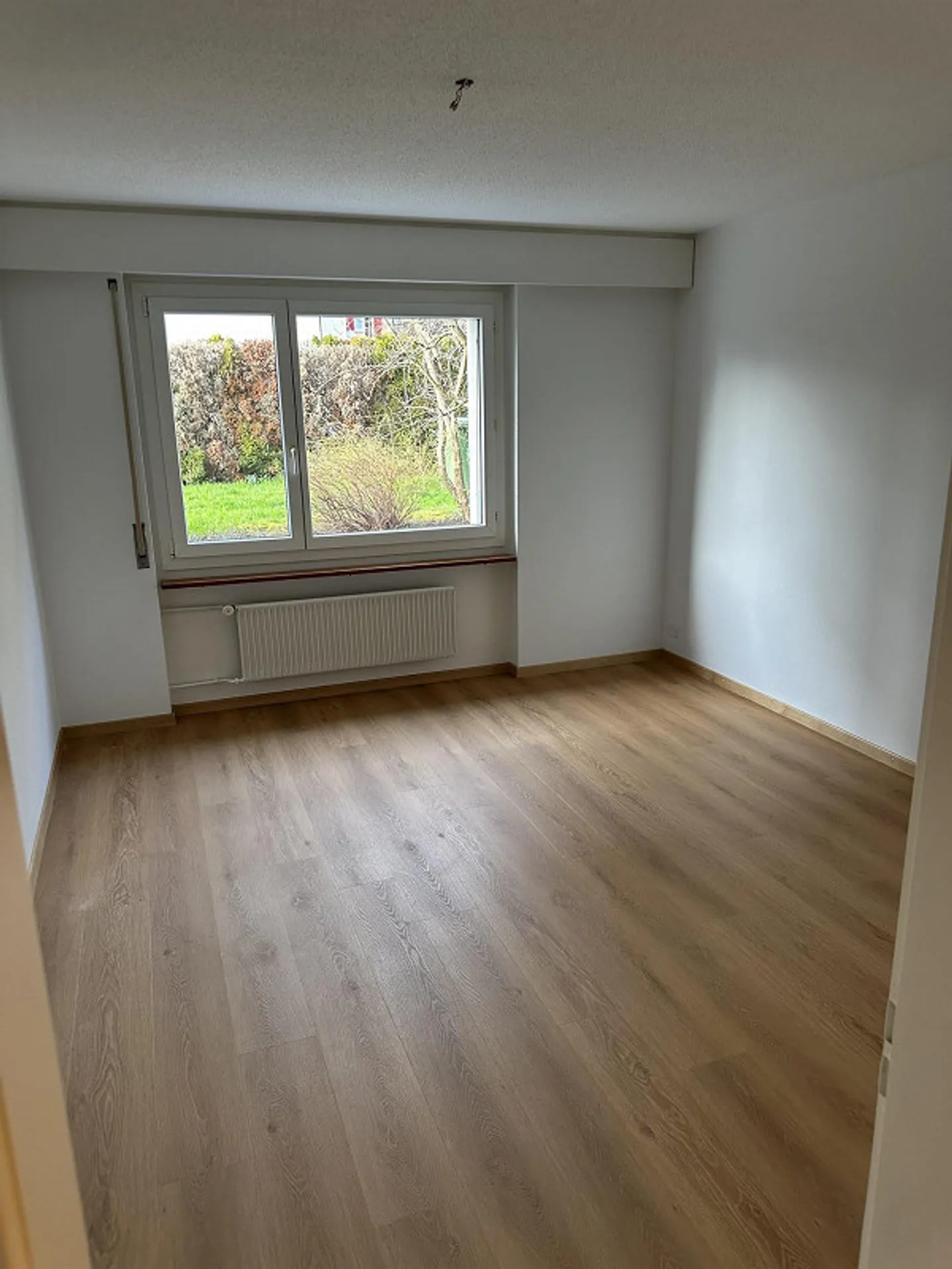 Beautiful 3.5 room ground floor apartment for rent - Photo 5 of 8