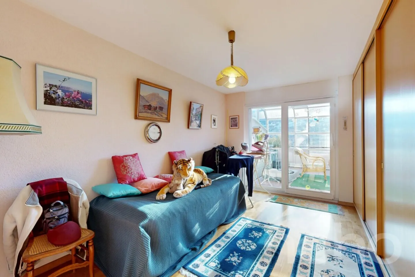 Spacious Apartment with Winter Garden - Photo 7 of 12