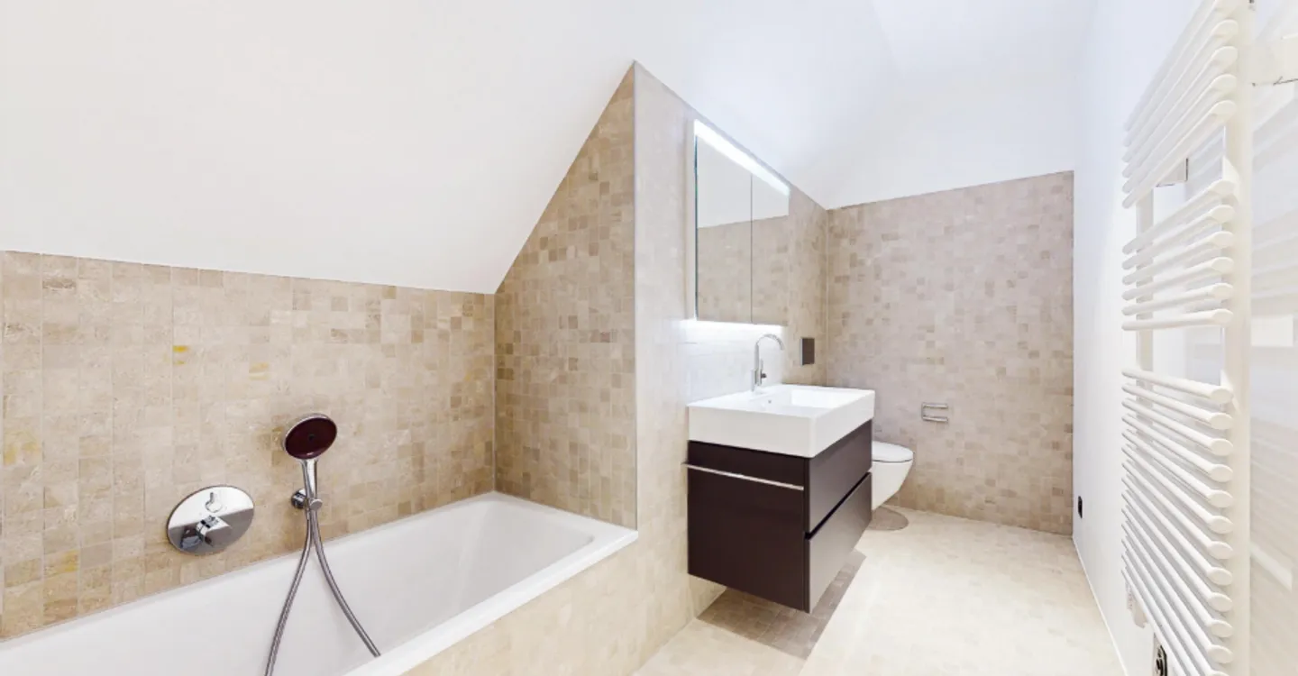 Beautiful 4.5 room apartment in the heart of Bern - Photo 3 of 11