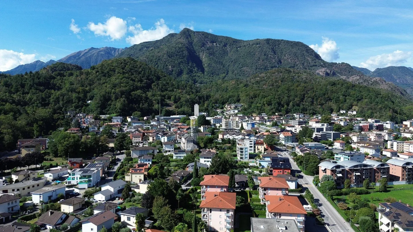 Above the rooftops of Losone – a terrace to live on and the sound of water - Photo 13 of 13