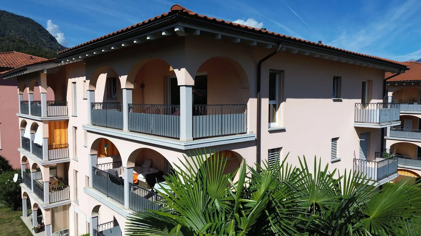 Above the rooftops of Losone – a terrace to live on and the sound of water - Photo 12 of 13