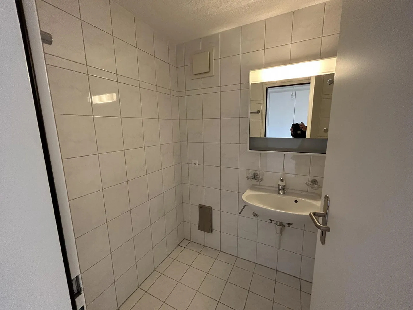 Bellissimo e luminoso appartamento di 3,5 stanze in affitto - Foto 5 di 14