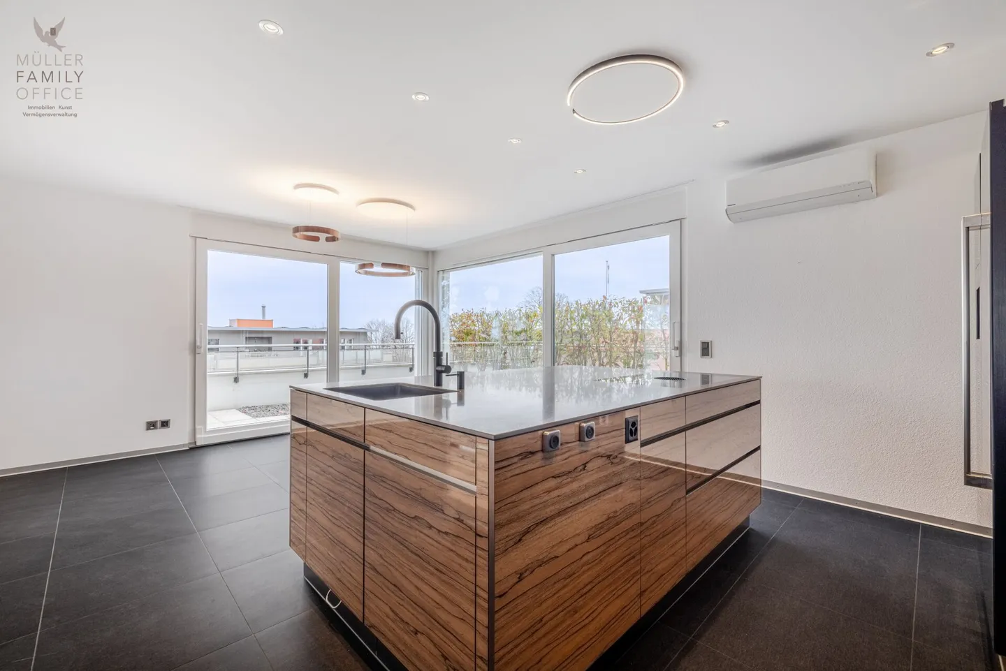 Ruhige Eleganz mit Aussicht - 5 1/2 Zimmer-Attika-Wohnung mit Blick auf den Bodensee - Foto 8 von 13