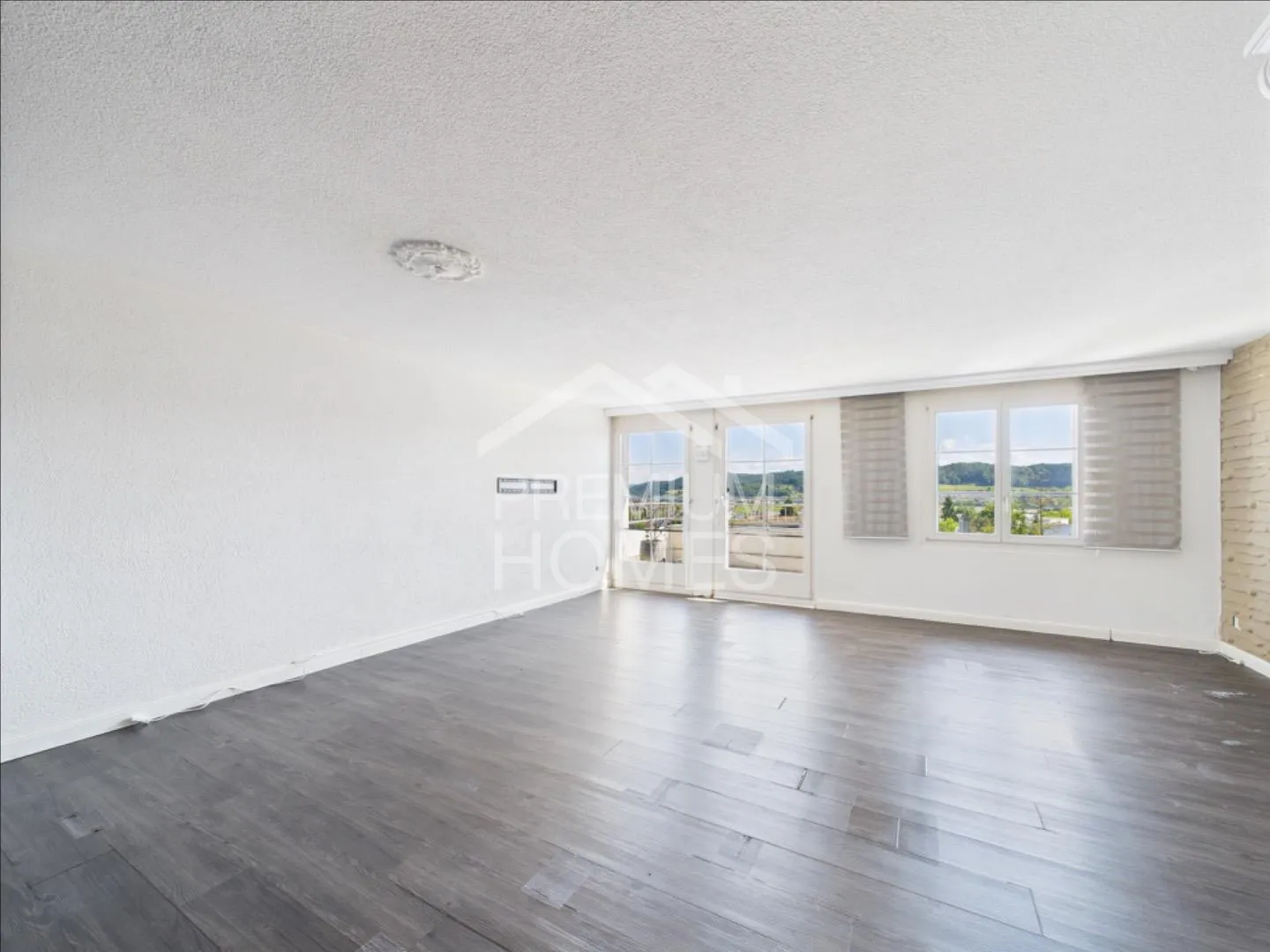 Casa a schiera con terrazza, balcone e posizione da sogno - Foto 4 di 13