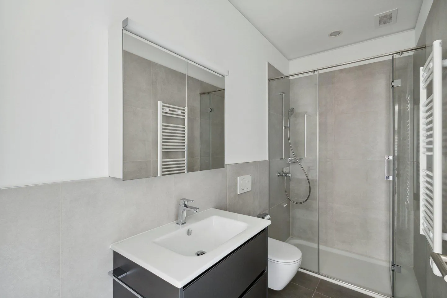 Appartement moderne et confortable dans une nouvelle résidence - Photo 5 sur 8