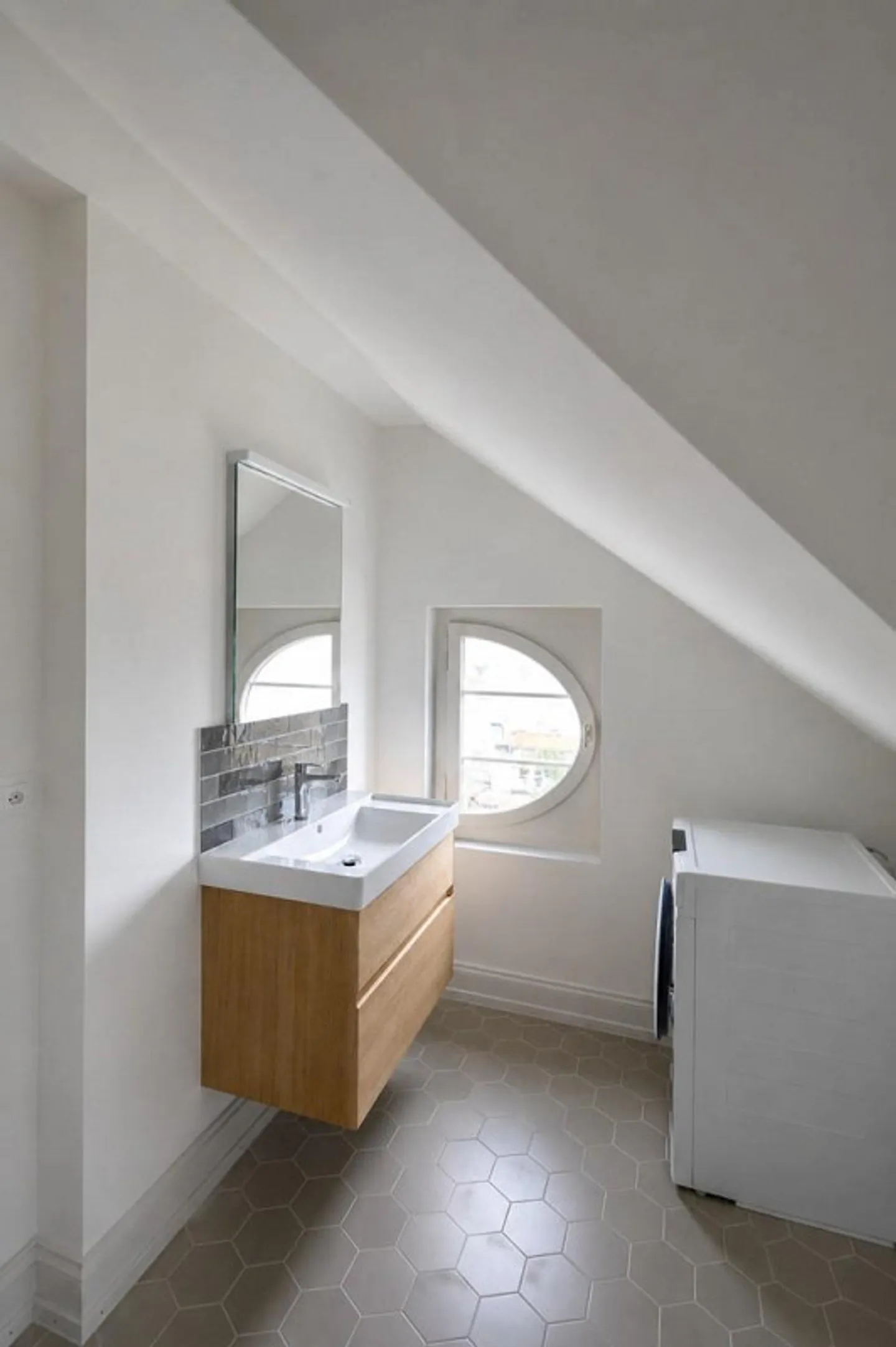 Appartamento maisonette di 6 stanze al 3° piano - Foto 7 di 13