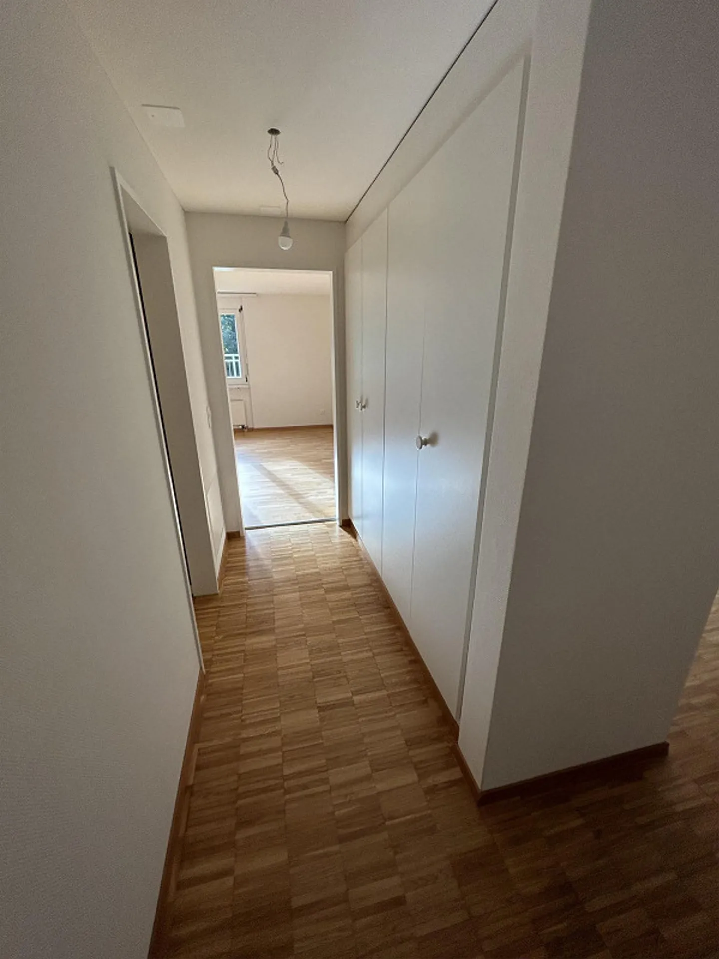 Bellissimo e luminoso appartamento di 3,5 stanze in affitto - Foto 11 di 14