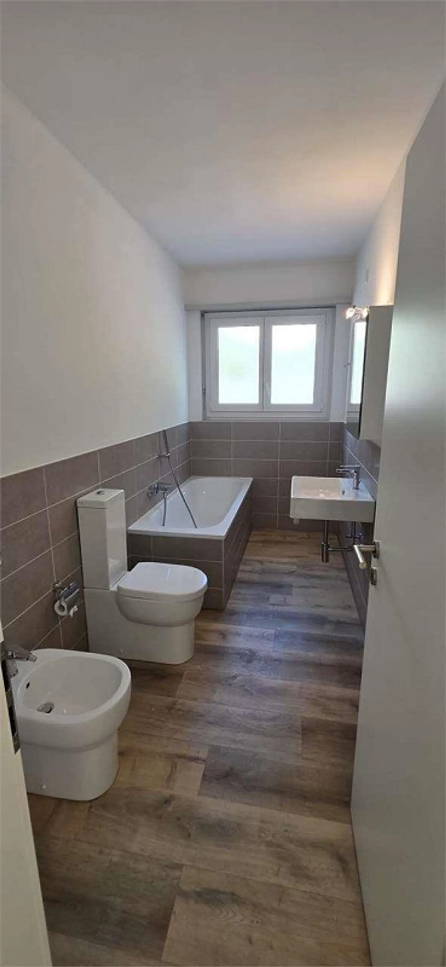 Appartamento luminoso con terrazzo - Foto 11 di 13
