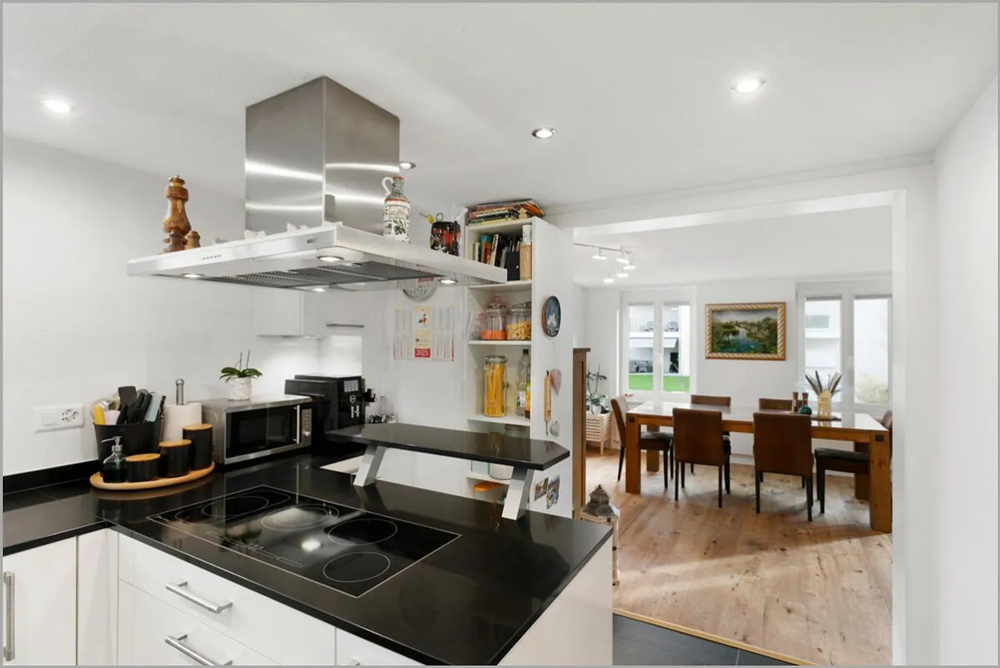 Maison individuelle rénovée avec style, jardin idyllique et beaucoup d'espace ! - Photo 2 sur 22
