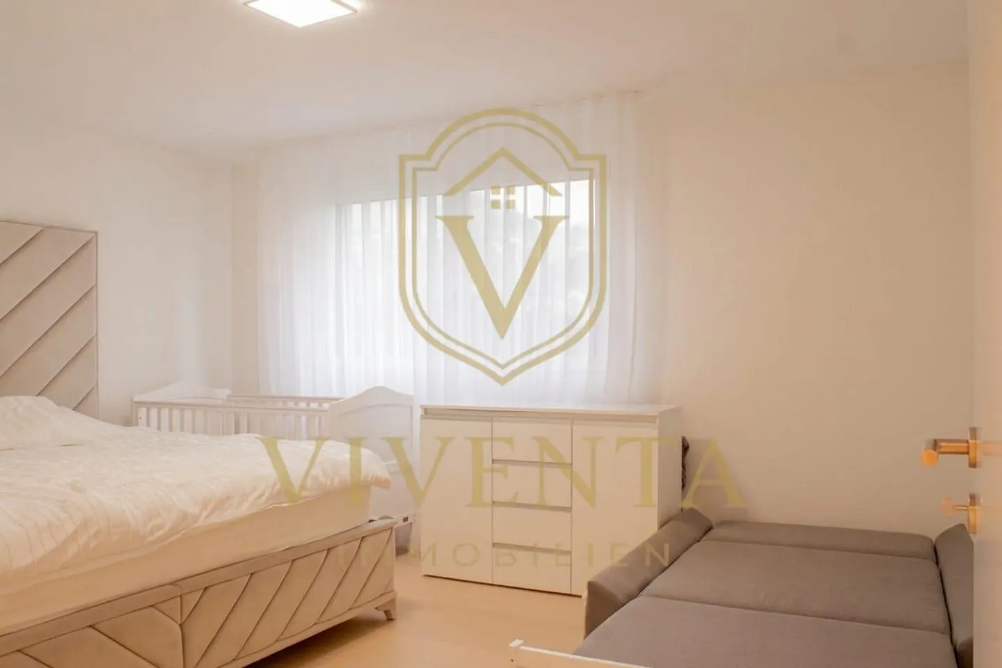 Appartamento moderno con giardino - Foto 4 di 8