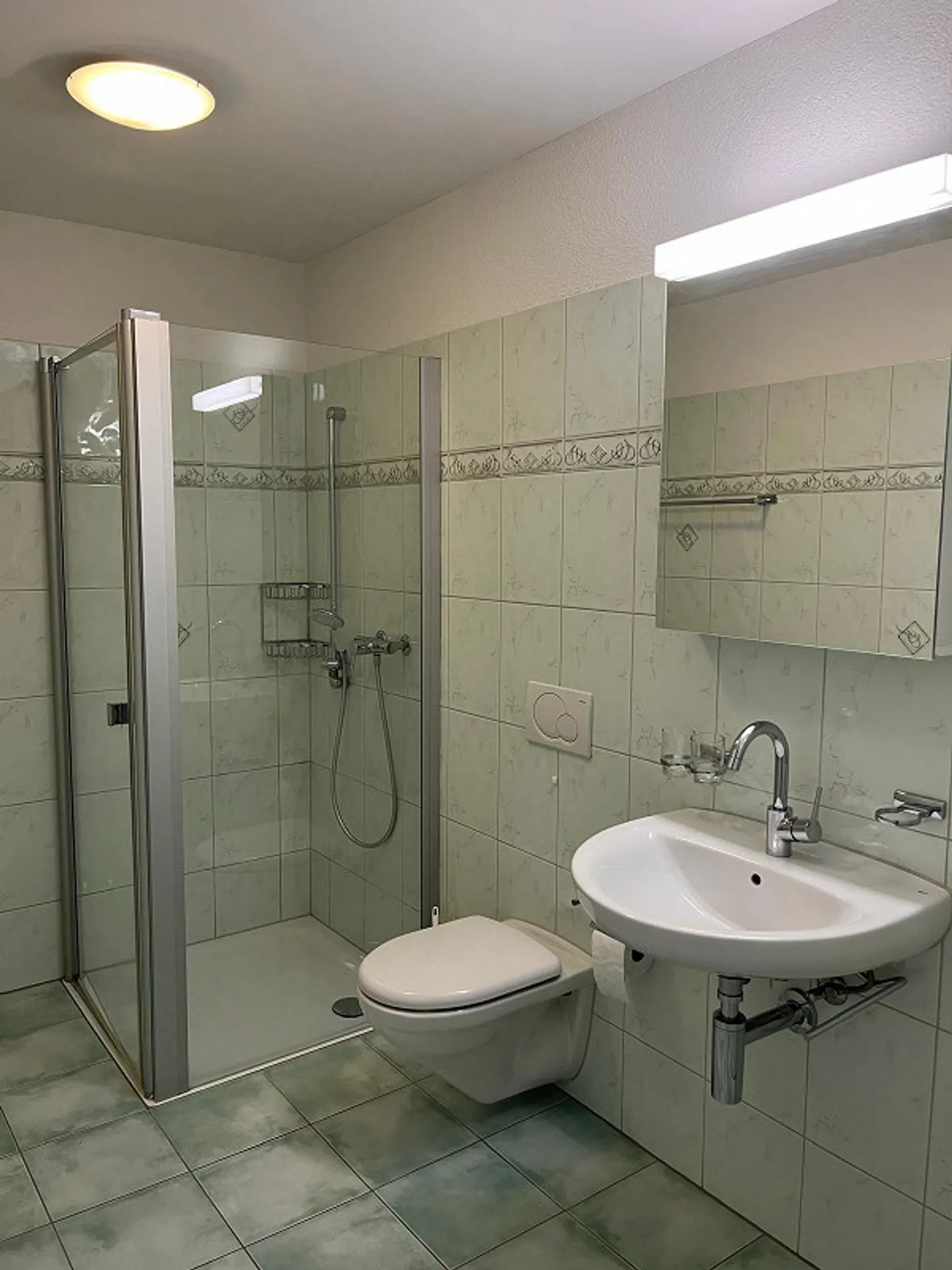 helle, grosszügige 4 1/2 Zi-Whg zu vermieten - Foto 3 von 10