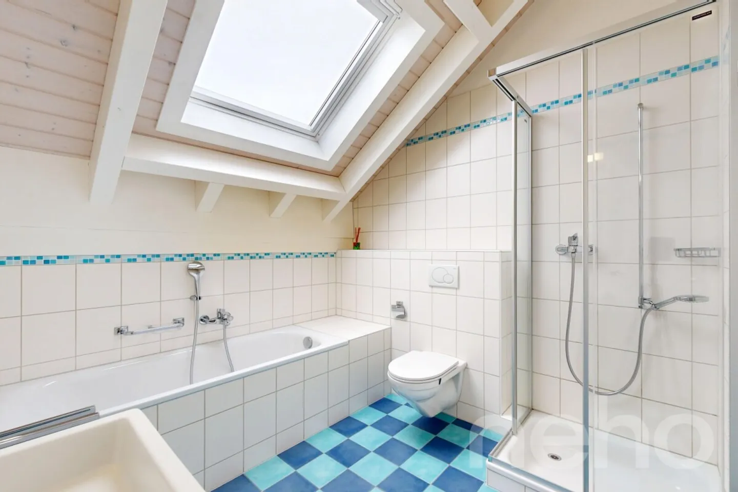 Charming Swiss Chalet Retreat - Photo 10 of 12