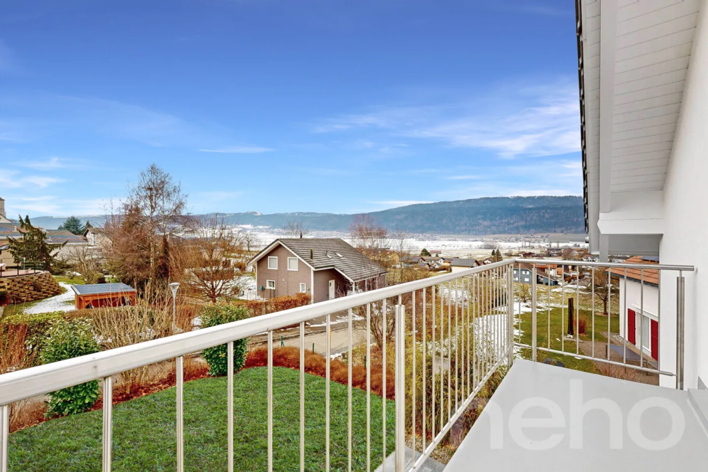 Charming Swiss Chalet Retreat - Photo 11 of 12