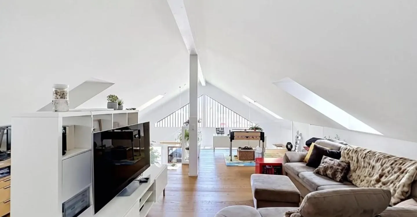 Ecublens - Wunderschöne 5,5-Zimmer-Wohnung mit perfektem Sonnenlicht - Foto 7 von 12