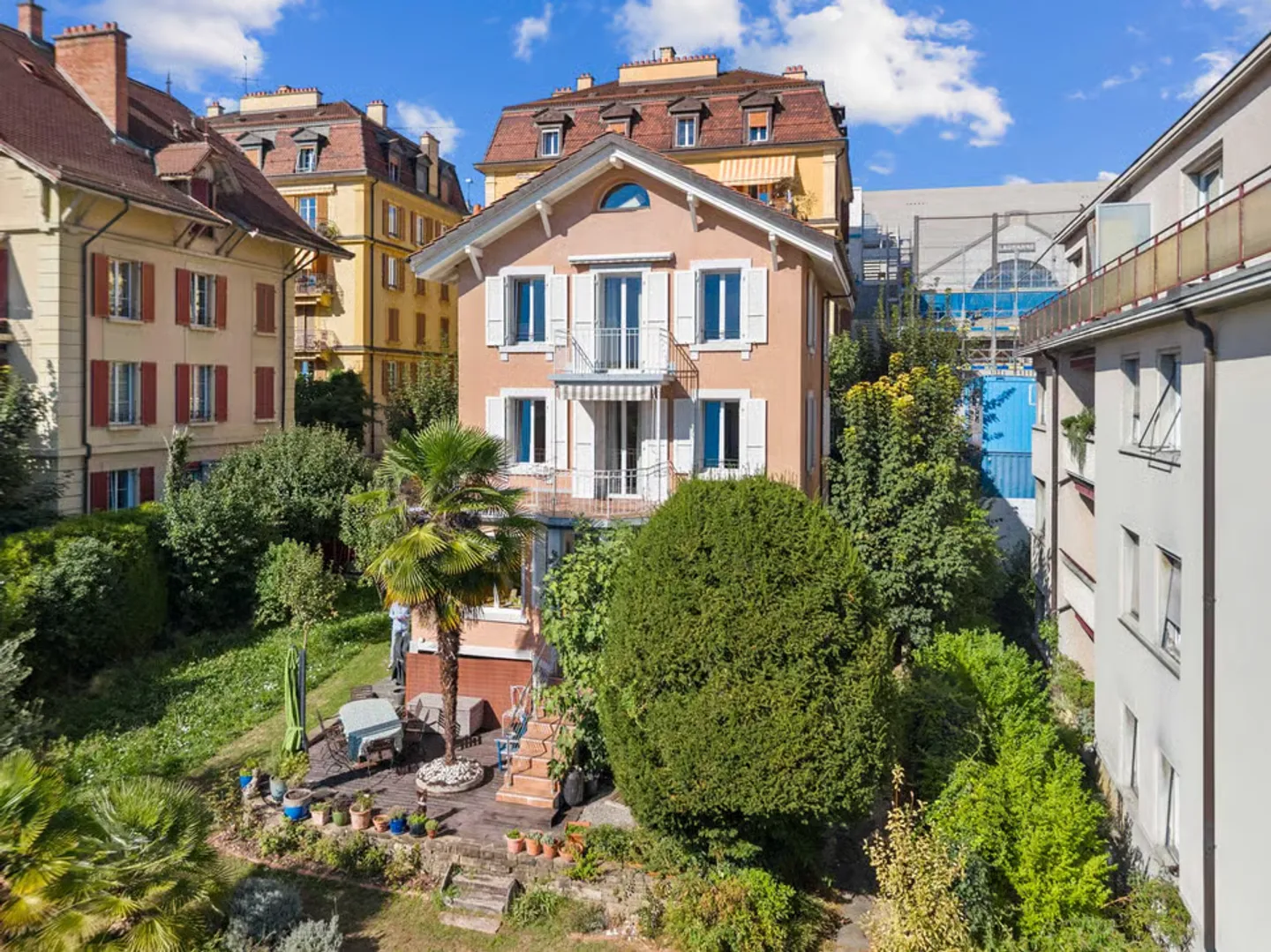 Wunderschönes Einfamilienhaus mit 9,5 Zimmern und Garten - Lausanne sous-gare - Foto 1 von 11