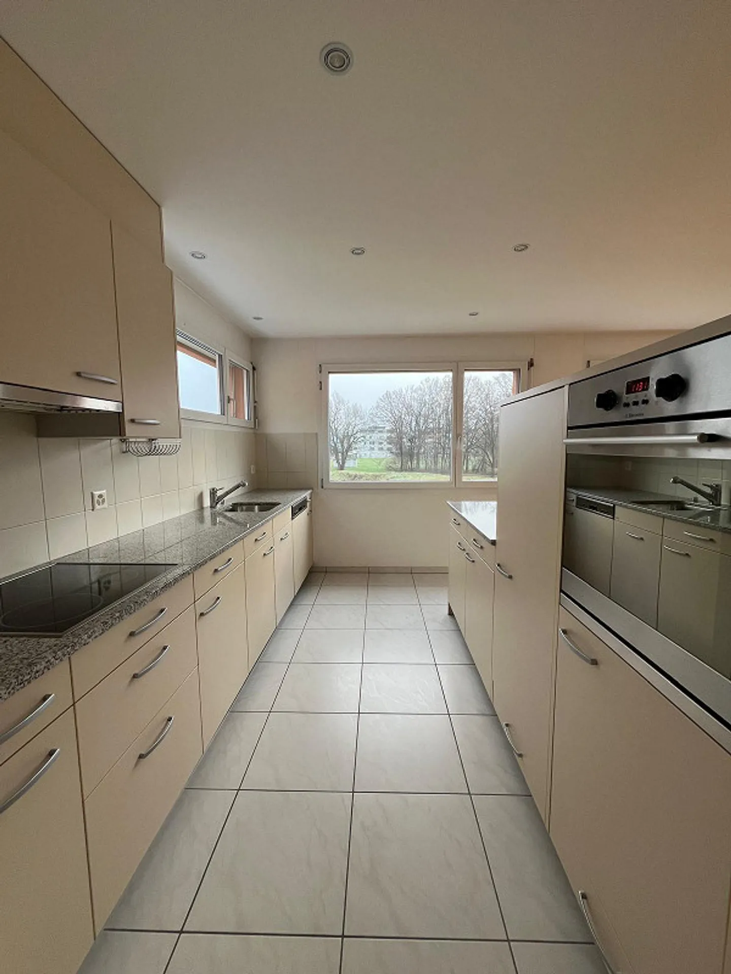 helle, grosszügige 4 1/2 Zi-Whg zu vermieten - Foto 10 von 10