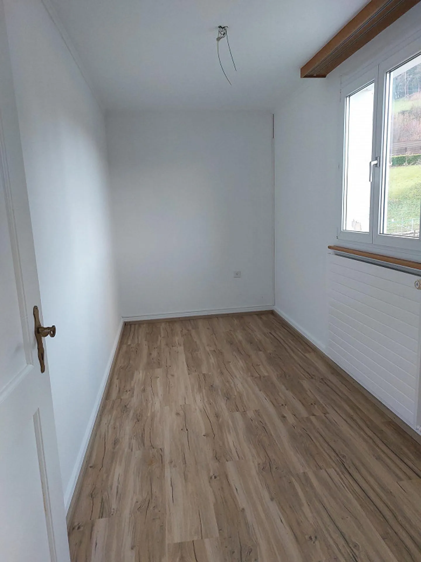 Ottimo appartamento di 4 stanze con vista lago - Foto 5 di 10