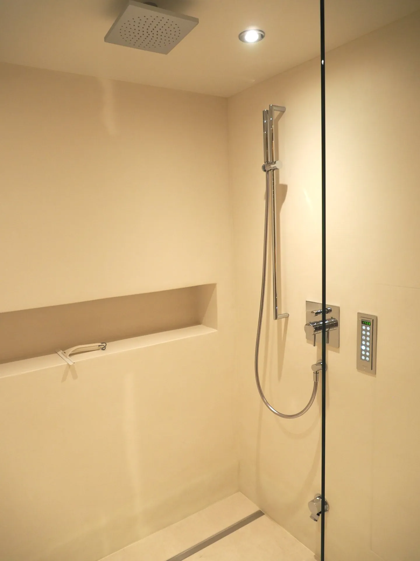 Appartement loft exceptionnel de 5,5 pièces à Wald ZH - Photo 11 sur 13