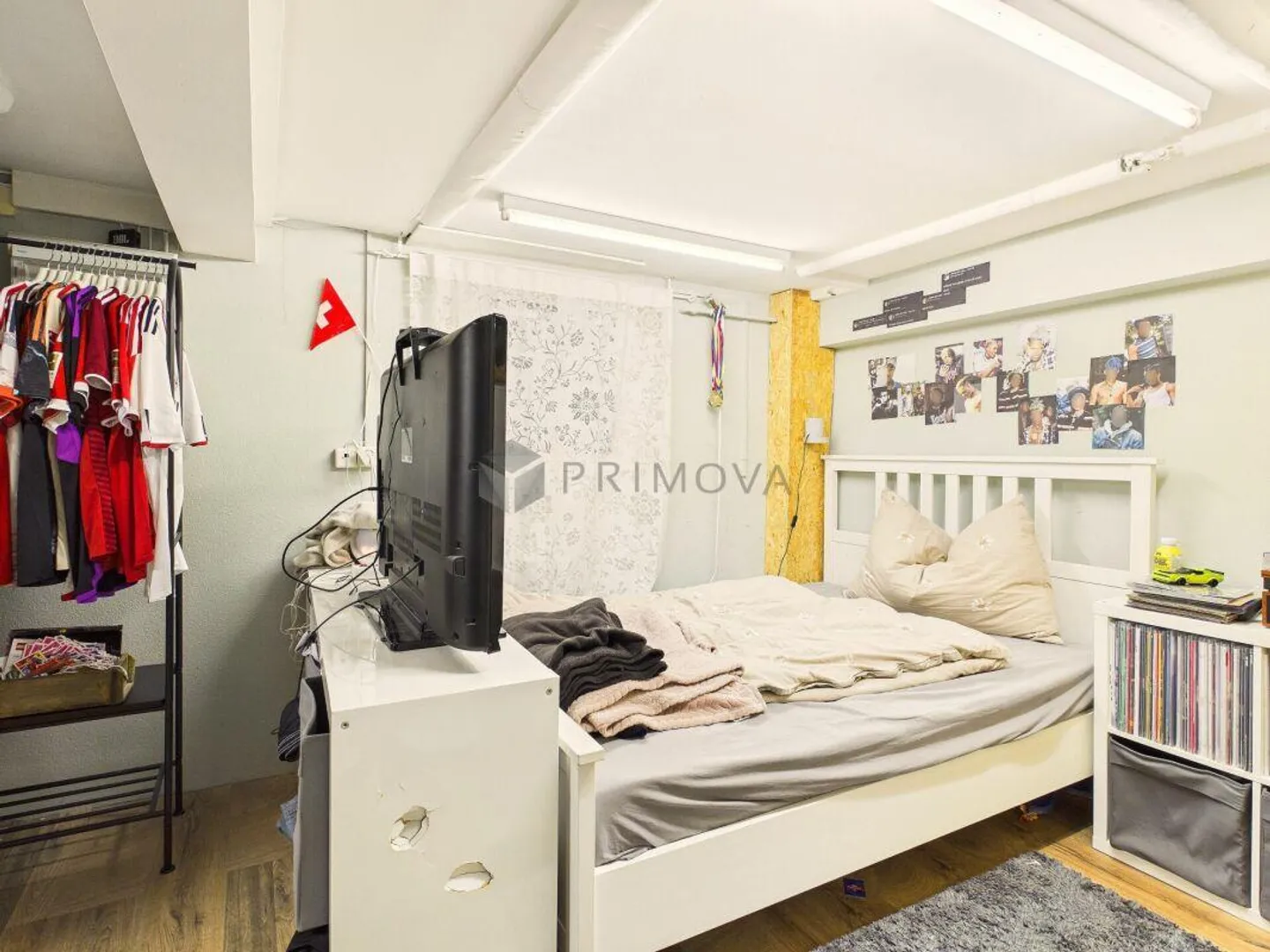 Charming Single-Family Home with Large Terrace and Close to Stream - Photo 8 of 10