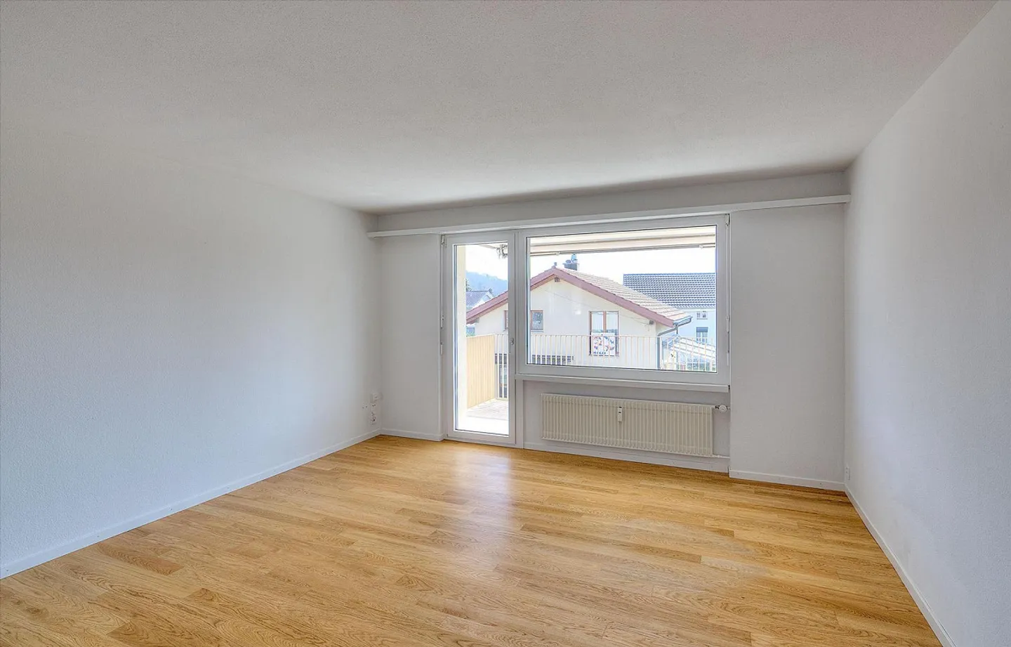 Here you are on the sunny side of life - Photo 3 of 8