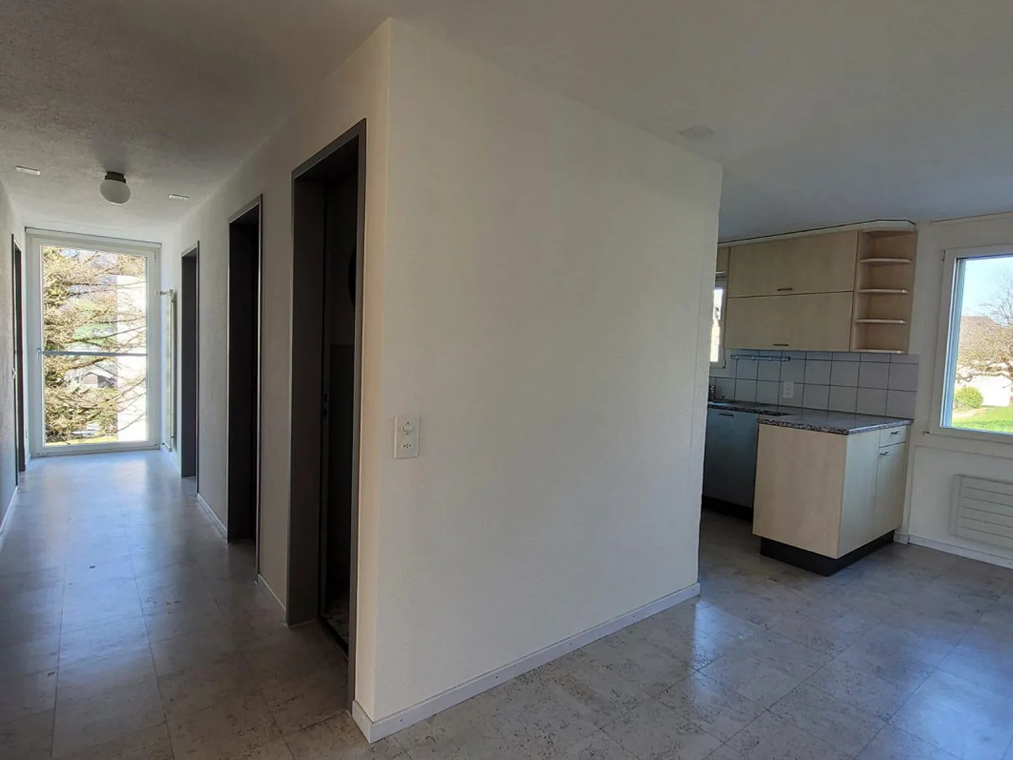 3 1/2 Zimmer-Gartenwohnung mit Seeblick - Photo 5 of 15