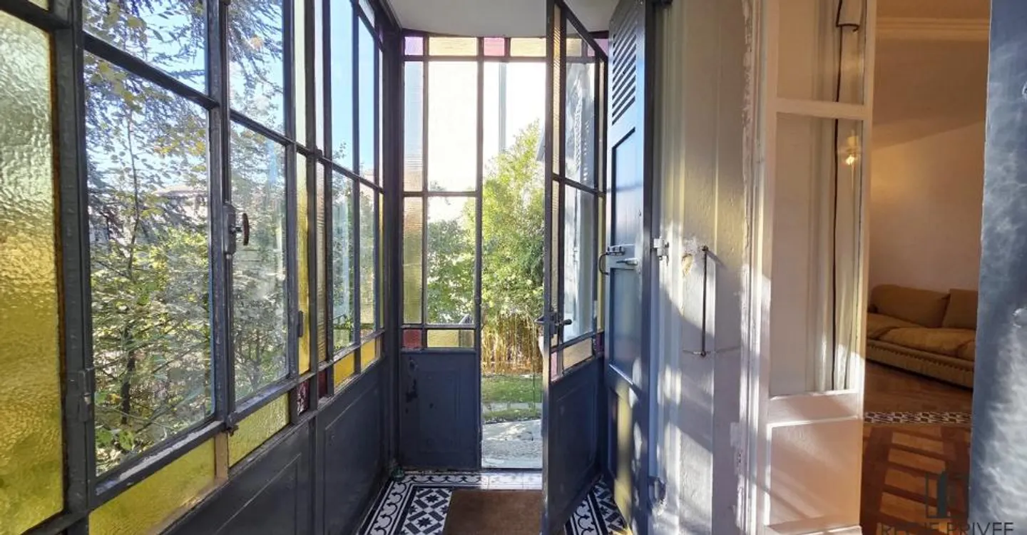 Magnificent triplex with large garden in the center of Lausanne - Photo 3 of 12
