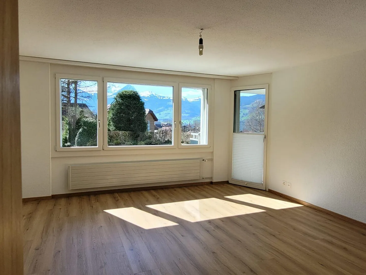 3 1/2 Zimmer-Gartenwohnung mit Seeblick - Photo 8 of 15