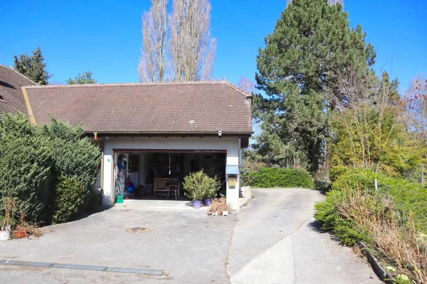 Große Familienvilla mit Traumgarten und herrlichem Blick - Foto 11 von 12