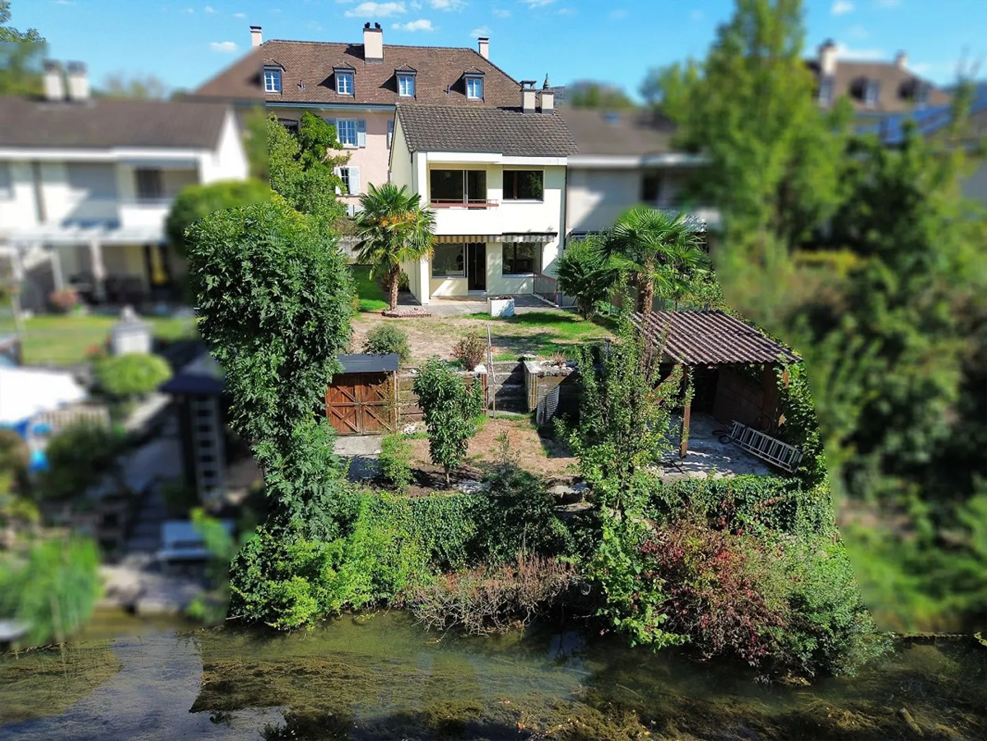Maison individuelle de 5 pièces avec sa propre oasis naturelle - Photo 1 sur 15