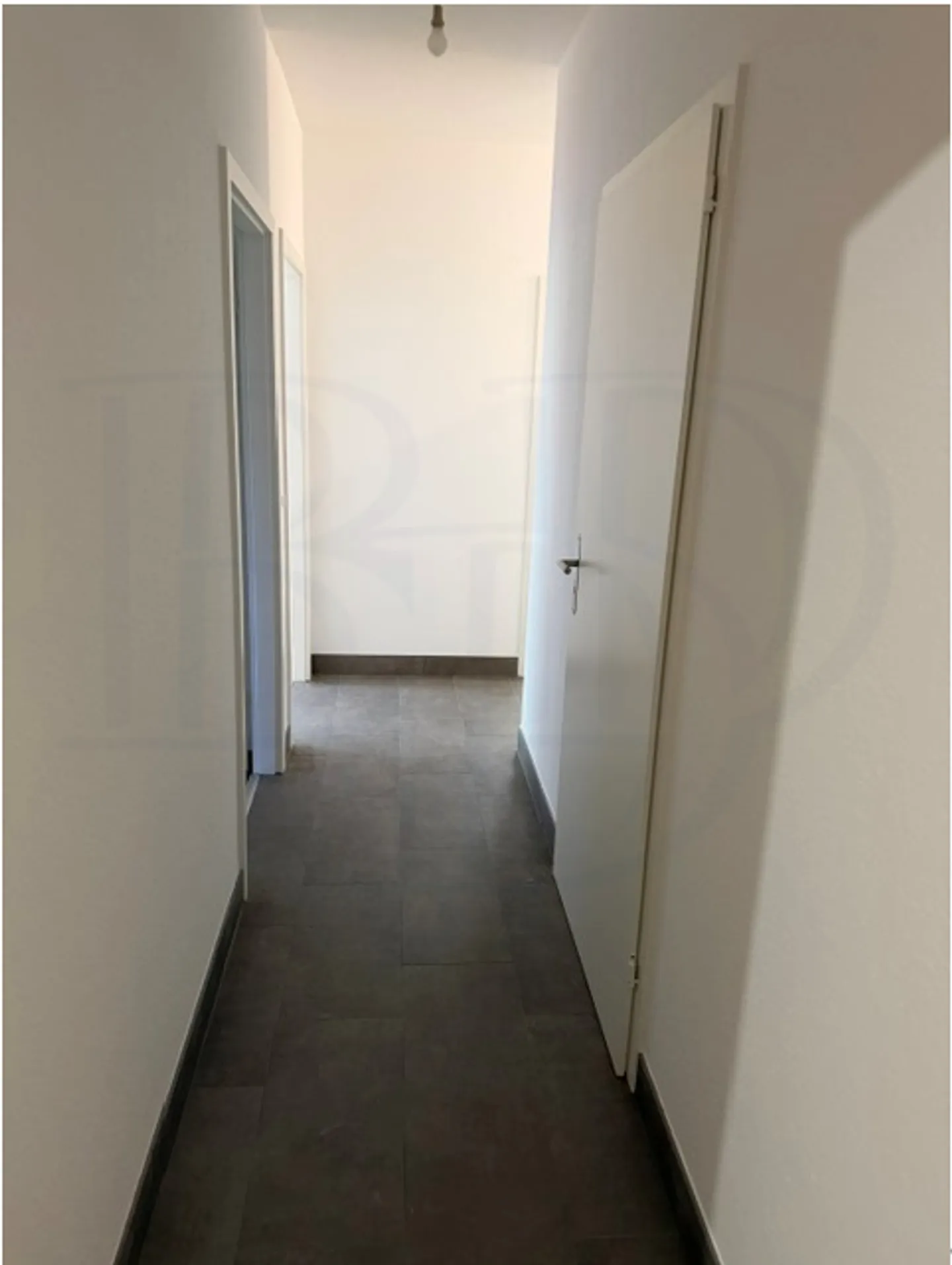5-room apartment - Photo 4 of 8