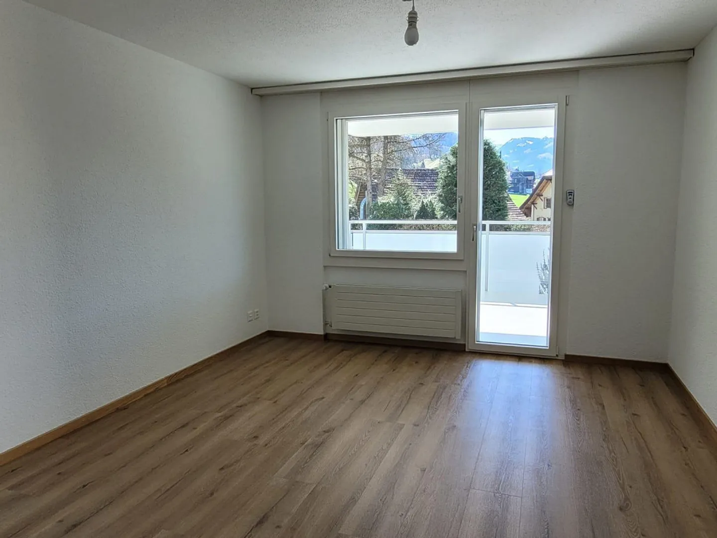 3 1/2 Zimmer-Gartenwohnung mit Seeblick - Photo 13 of 15