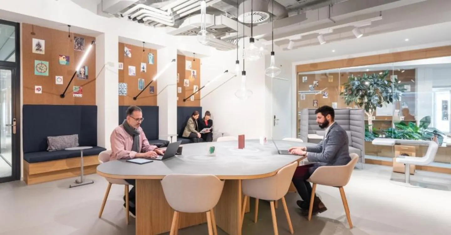 Espace de Bureau Professionnel à Genève - Photo 3 sur 5