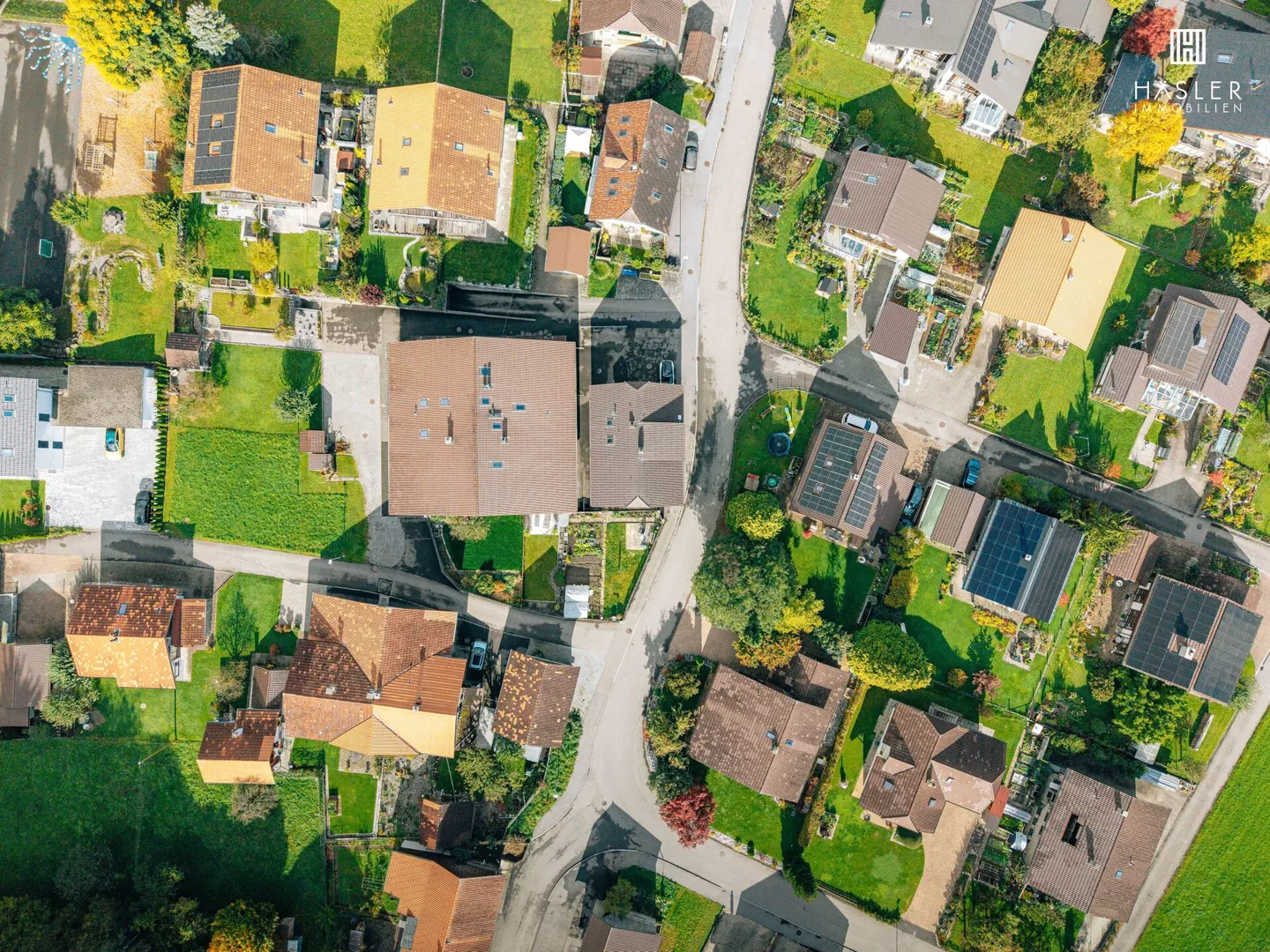 Casa trifamiliare con molteplici possibilità di utilizzo - Foto 5 di 13