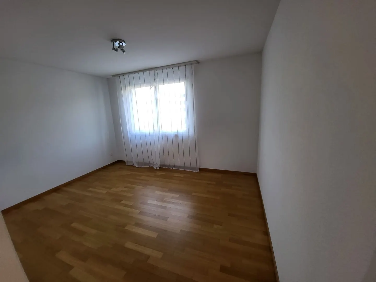 Geräumige Wohnung in zentraler Lage - Foto 8 von 11