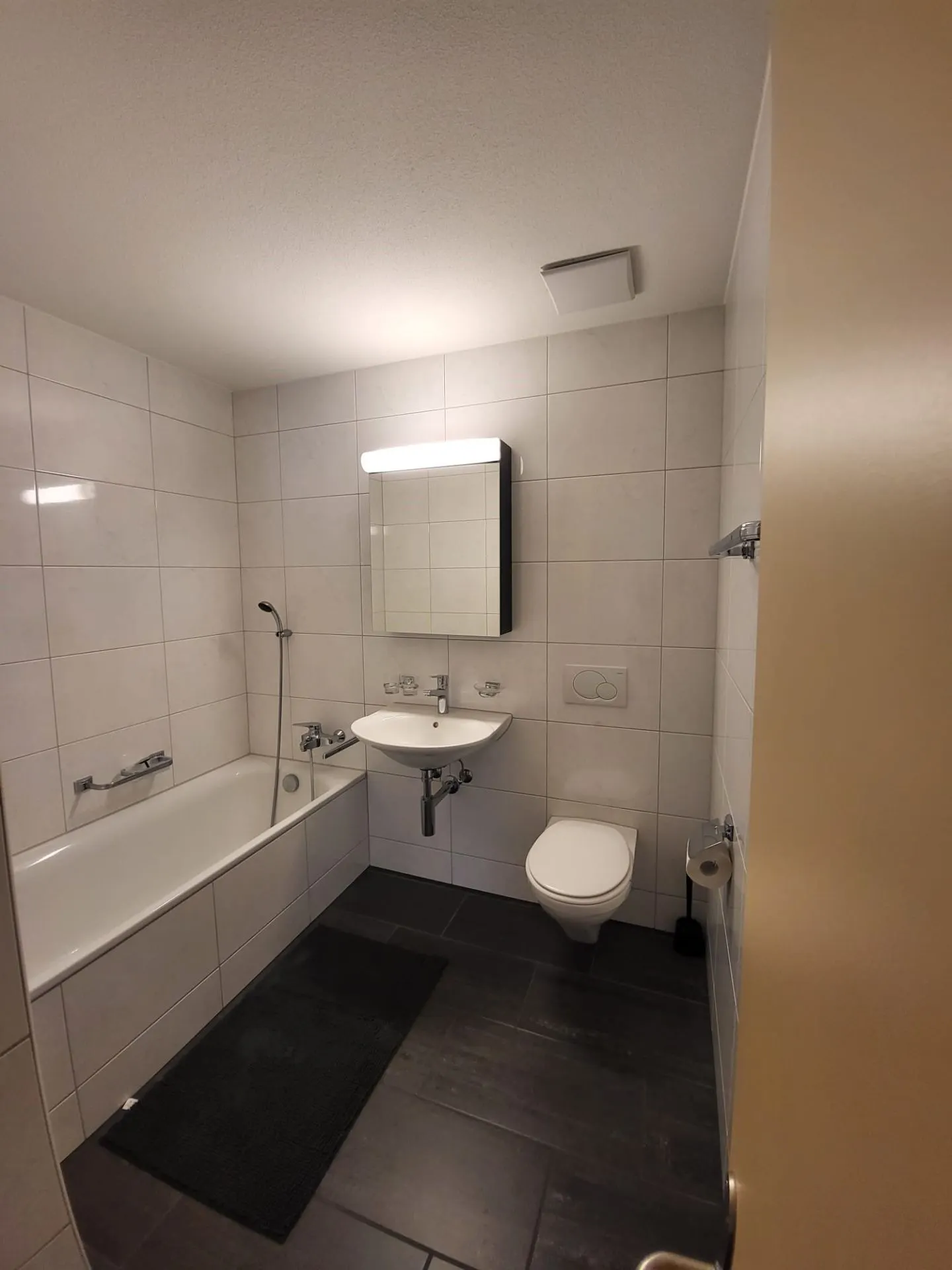Geräumige Wohnung in zentraler Lage - Foto 10 von 11