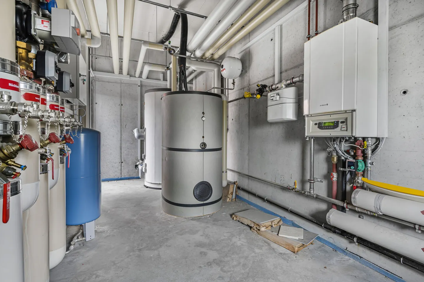 Modern Commercial Space in Affoltern - Photo 15 of 15