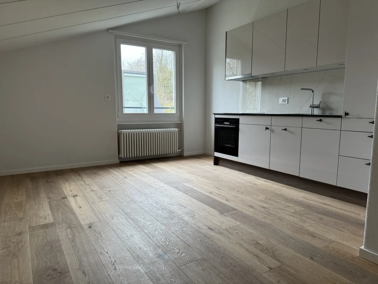 Appartamento in affitto - Foto 2 di 5