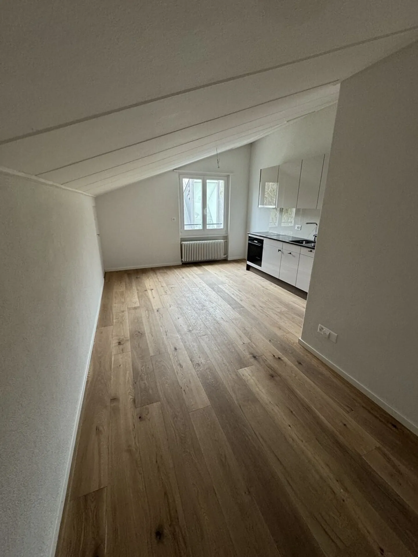 Appartamento in affitto - Foto 3 di 5