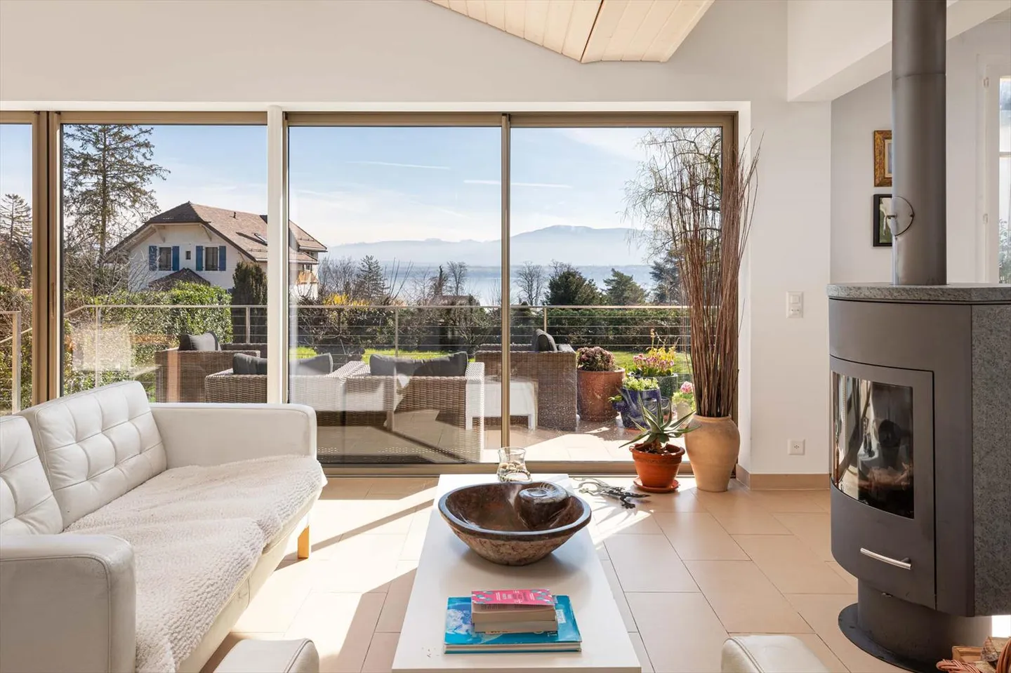 Villa mit Charme und Seeblick - Foto 2 von 21