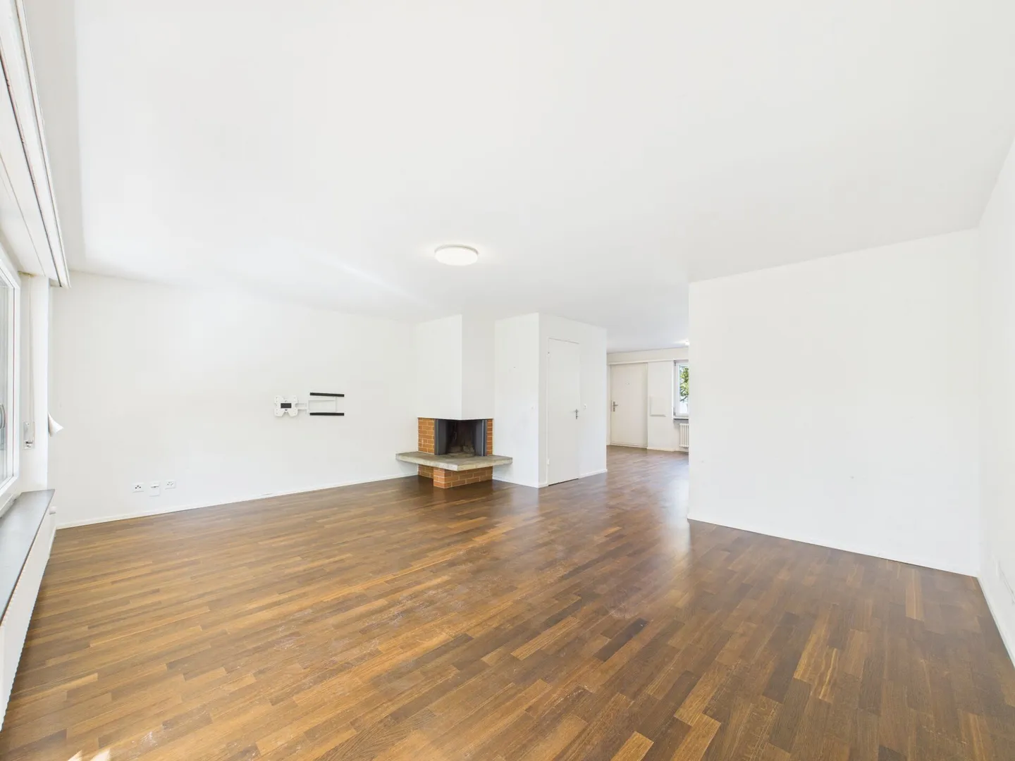 Welcome to the Family Paradise - with 5.5 rooms, garden, terrace, and garage box! - Photo 10 of 22