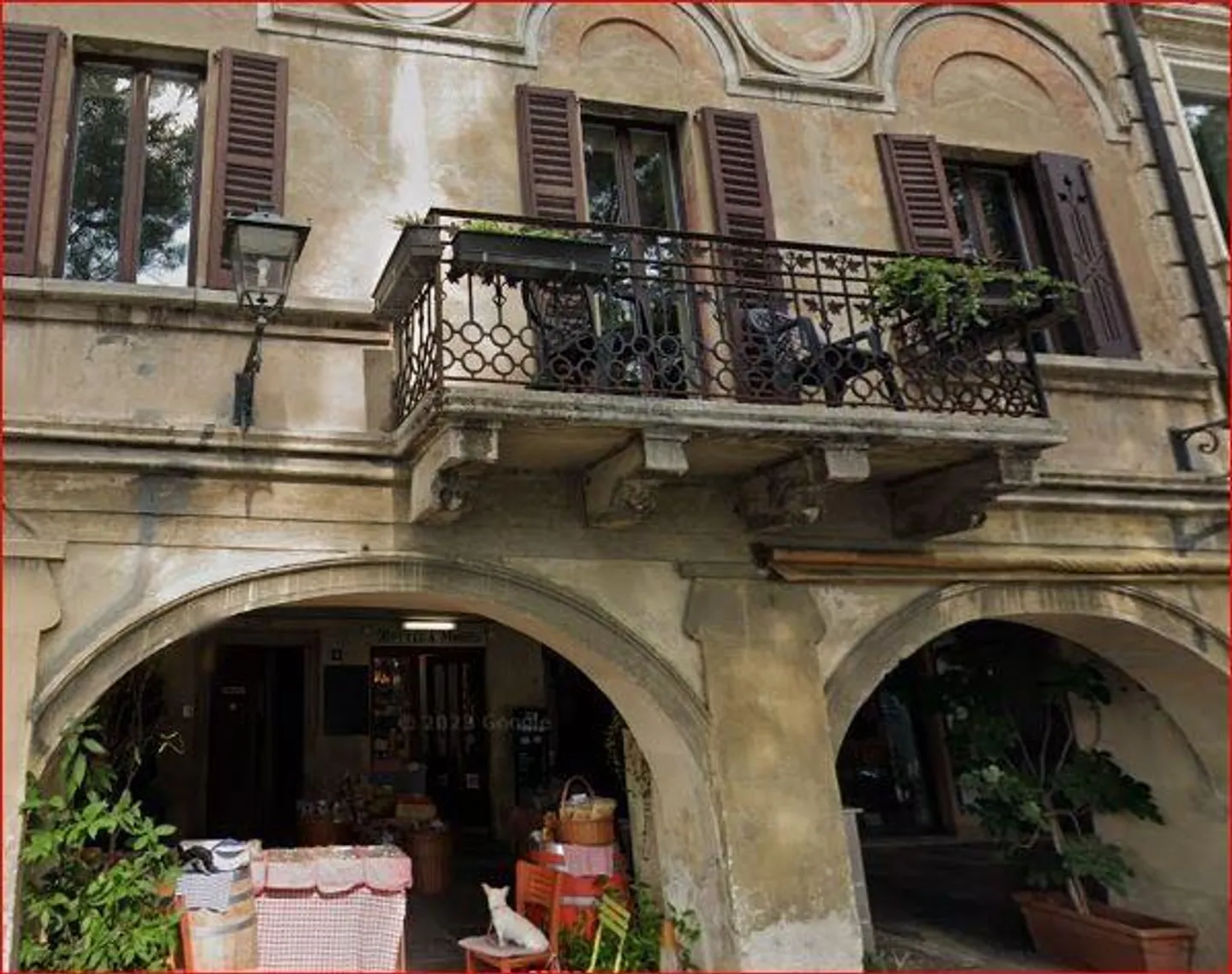 Proprietà commerciale e residenziale - Foto 1 di 13